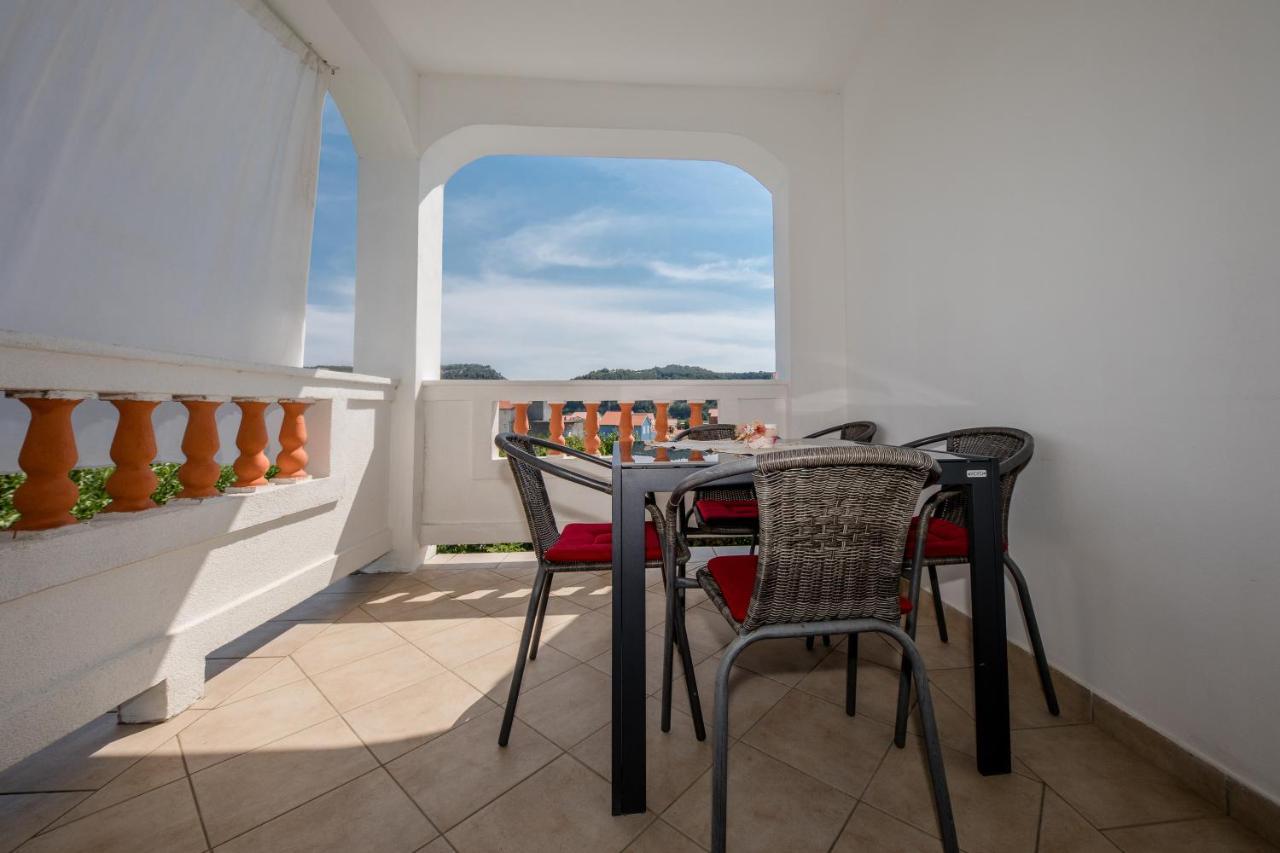 Zeljko Apartmani Lopar Ngoại thất bức ảnh