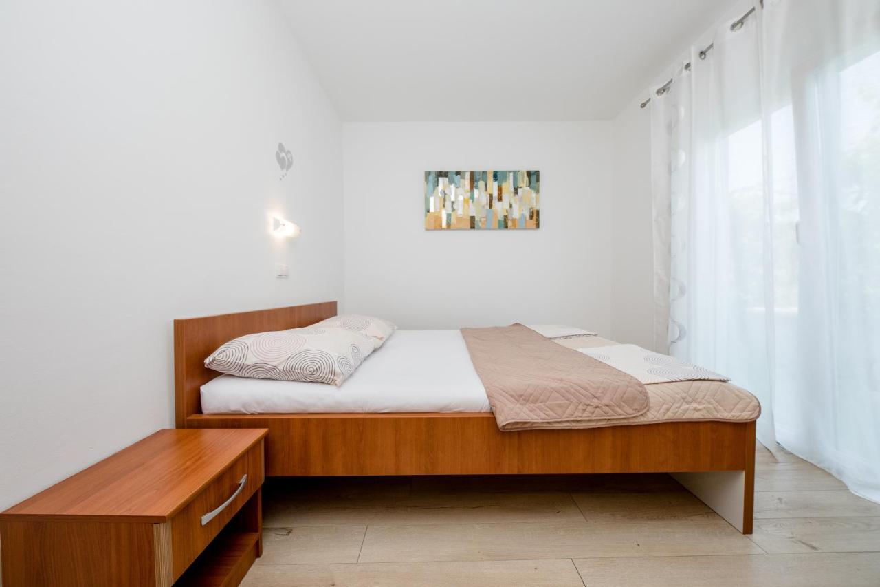 Zeljko Apartmani Lopar Ngoại thất bức ảnh